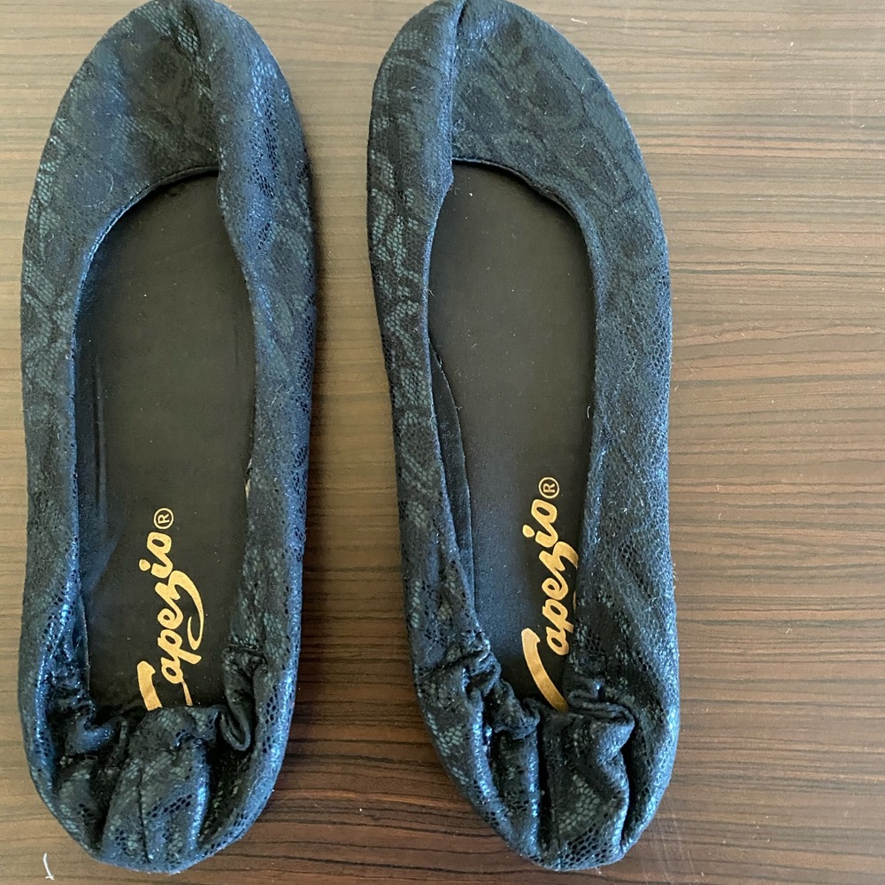 Ballet flats